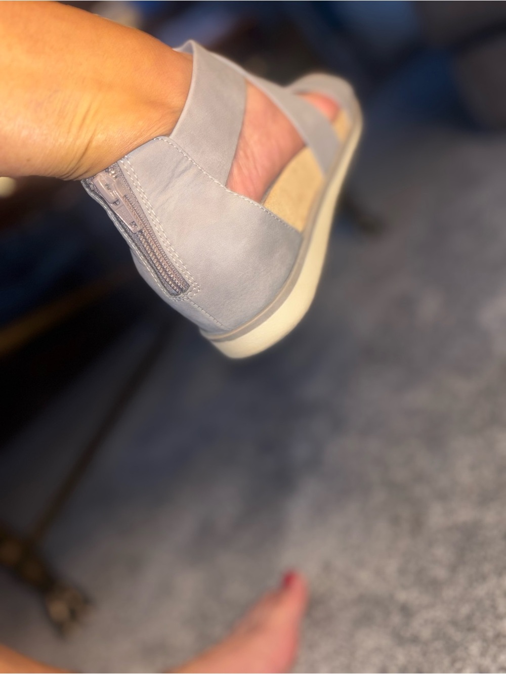 EUROSOFT Women's Light Grey Strappy Wedge Sandals - Picture 8 of 13